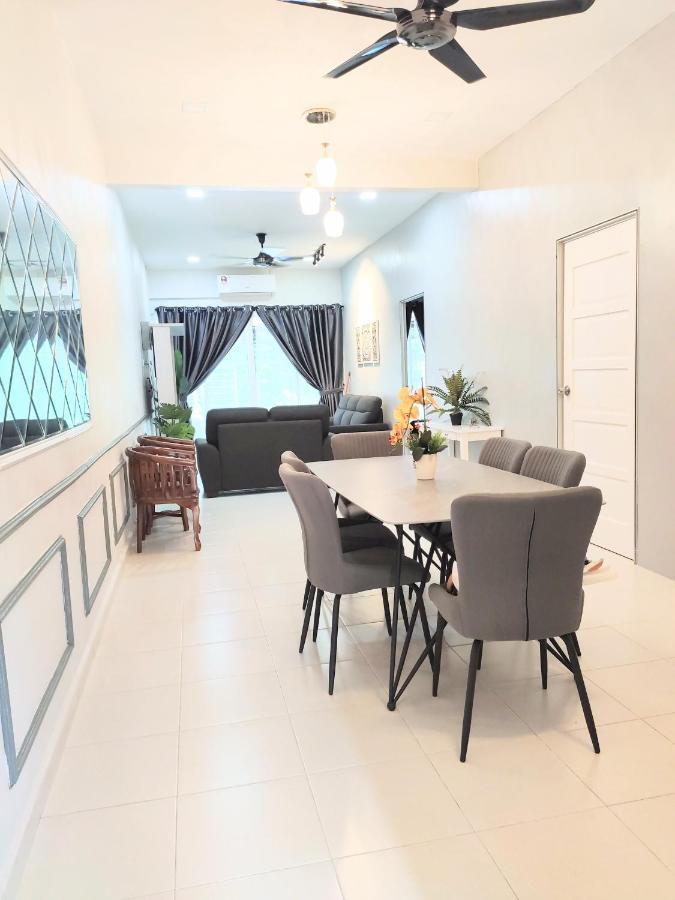 Вилла Private Pool Cassa Dinies, Wifi , Bbq,10 Pax Rantau Panjang Экстерьер фото