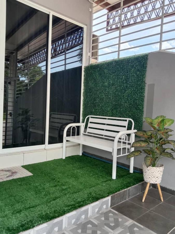 Вилла Private Pool Cassa Dinies, Wifi , Bbq,10 Pax Rantau Panjang Экстерьер фото