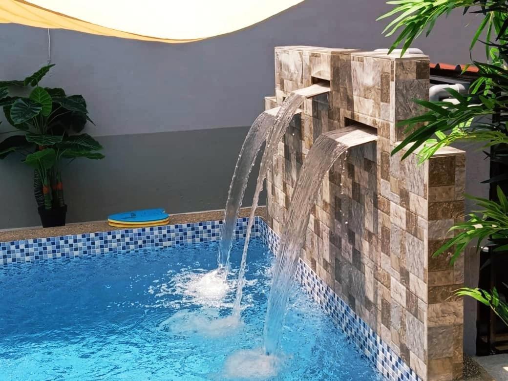 Вилла Private Pool Cassa Dinies, Wifi , Bbq,10 Pax Rantau Panjang Экстерьер фото
